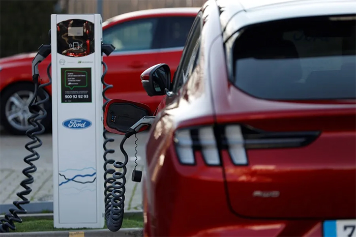 Nuevo récord: 25% de las ventas de coches en 2025 son eléctricos