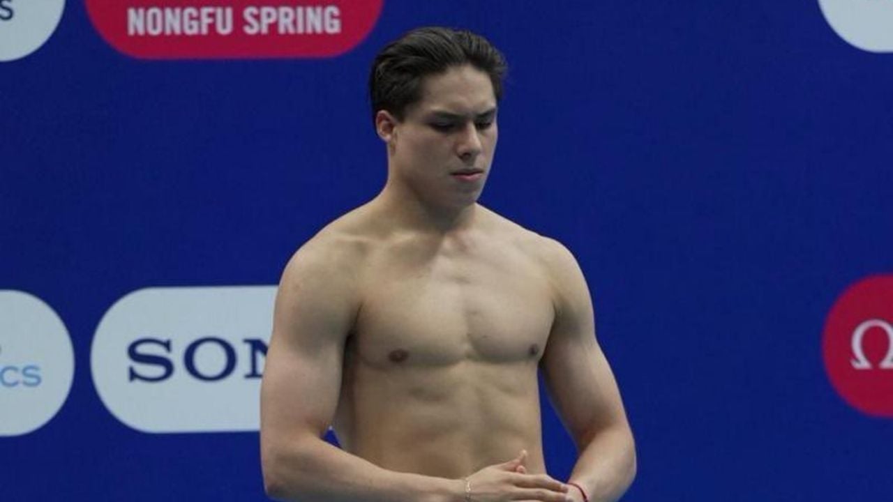 Osmar Olvera se lleva el bronce en trampolín individual en China