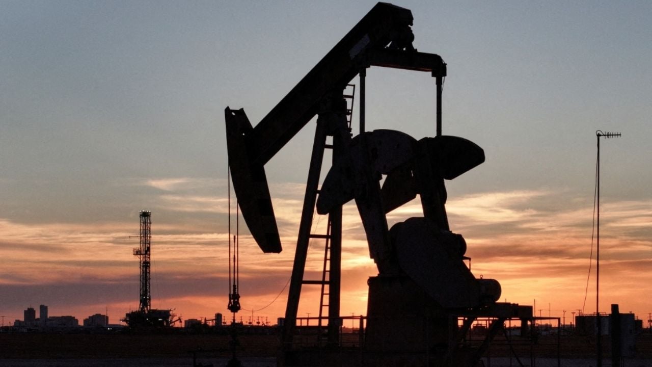 Pérdida de 14 millones de barriles diarios de petróleo afecta a Texas
