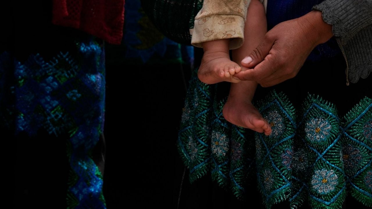 Regresan desplazados a Chilapa tras huir de la violencia en la región
