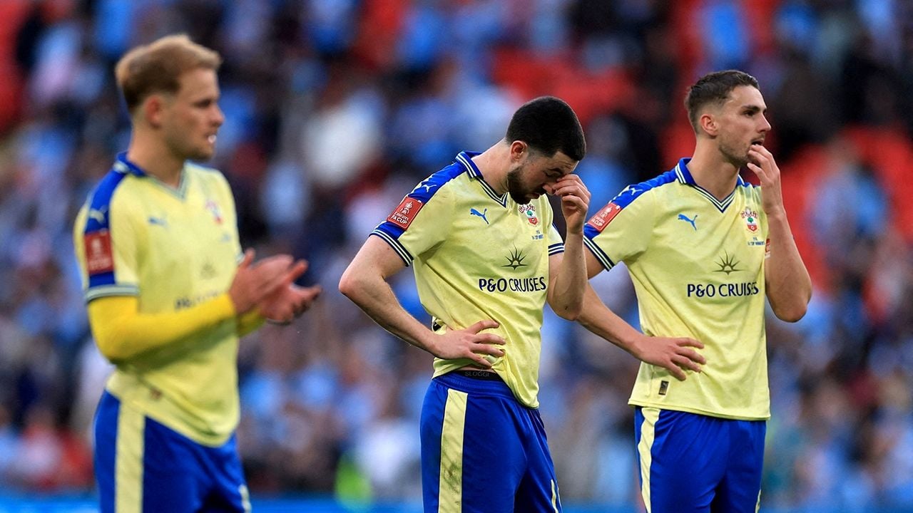 Southampton descalificado de la final por espionaje a su rival
