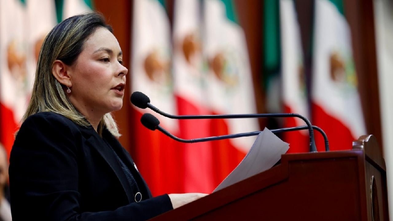 Yeraldine Bonilla defiende inocencia de Rocha Moya tras asumir gobernatura interina en Sinaloa