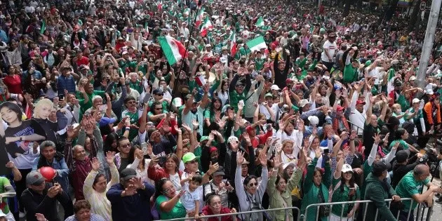 CDMX: Récord Guinness por la ola humana más grande en Mundial 2026