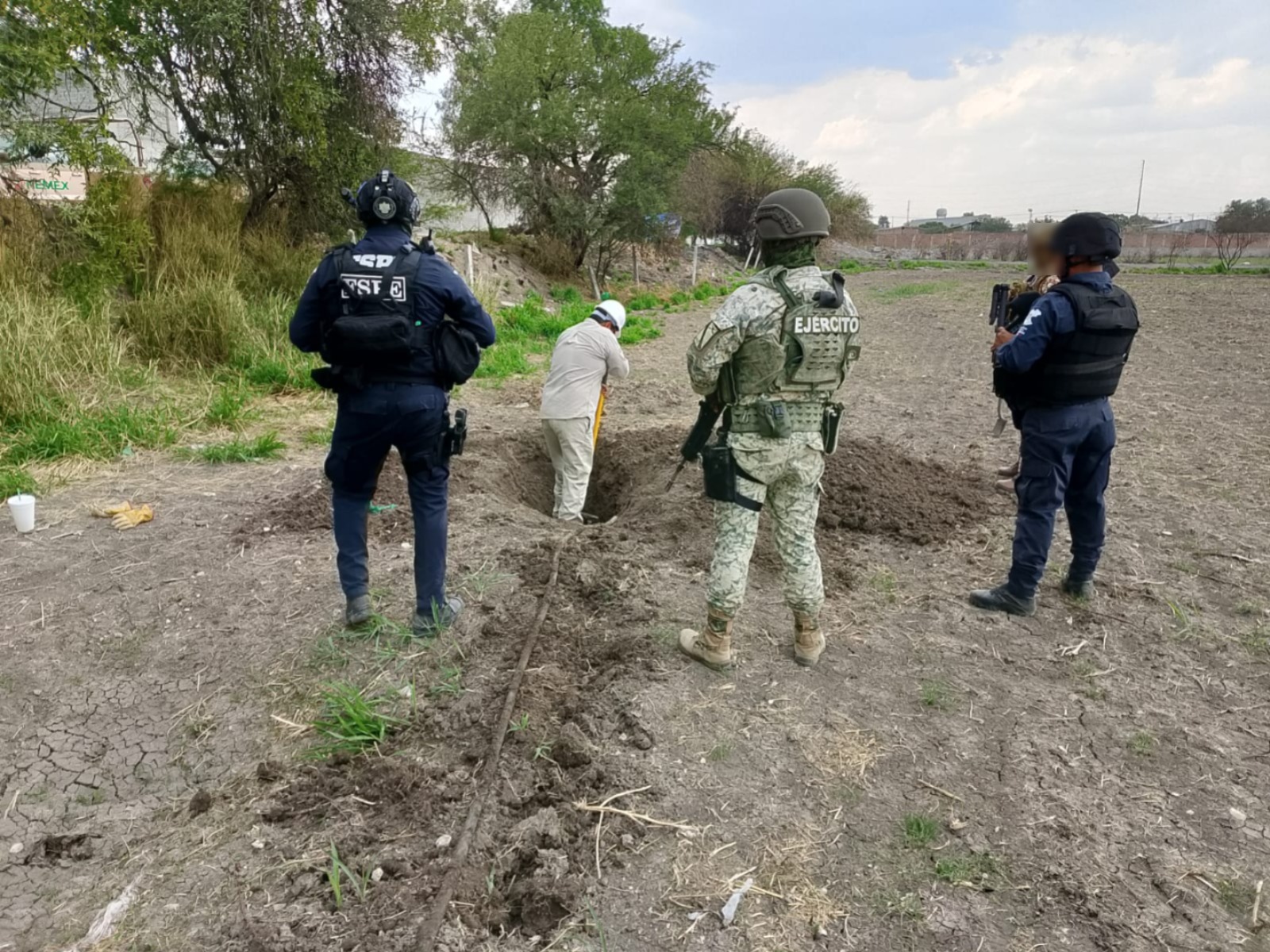 Celaya: Aseguran toma clandestina y 70 mil litros de hidrocarburo