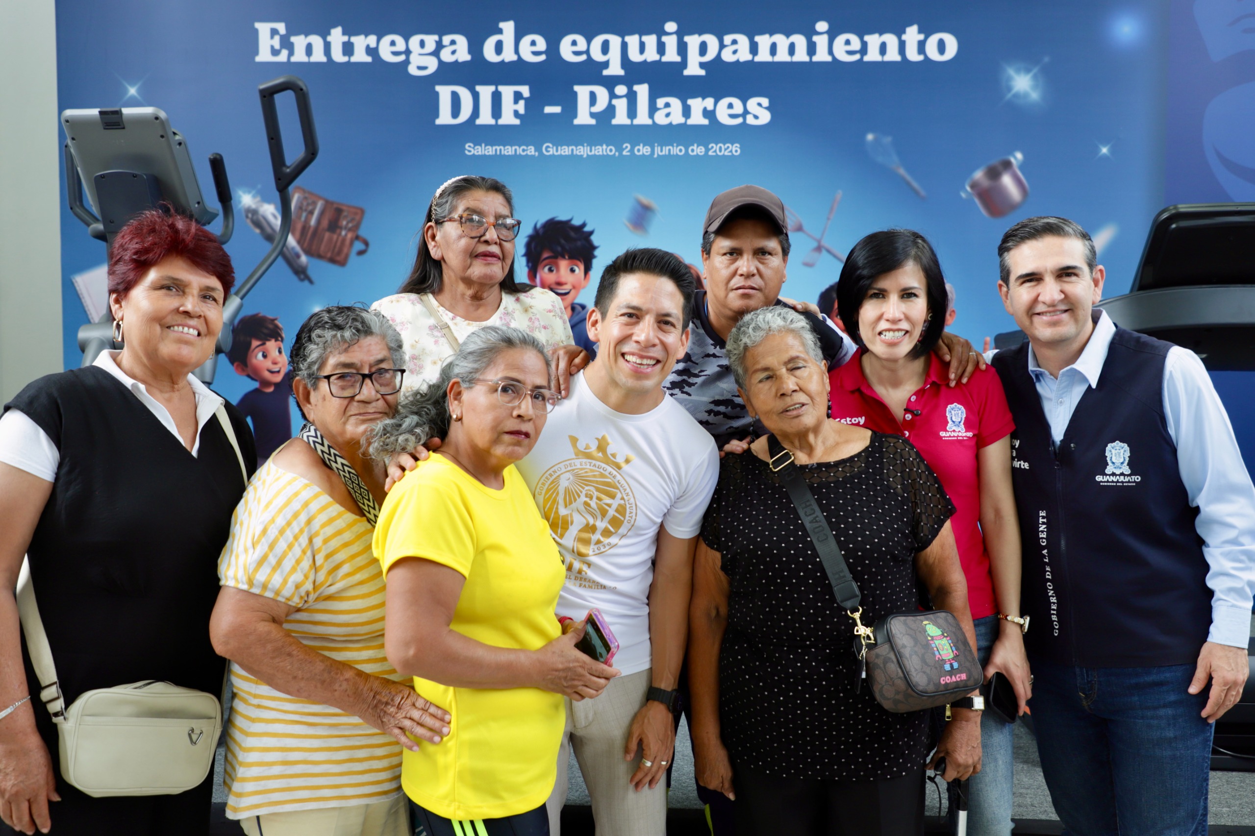 Centro Nuevo Comienzo entrega equipamiento al DIF para apoyar familias