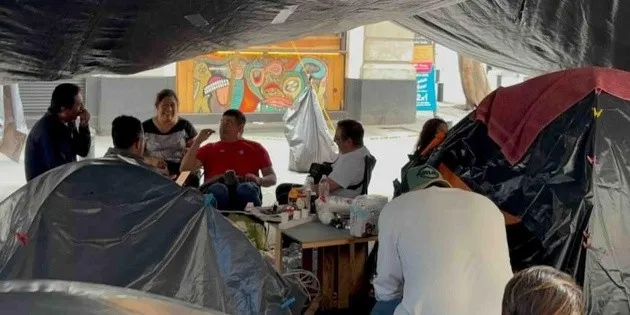 Ciudad de México: CNTE mantiene plantón en el Centro Histórico