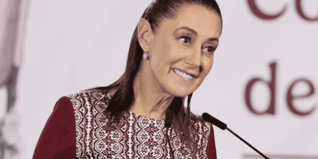 Ciudad de México: Sheinbaum elogia a Katia Itzel García, árbitra del Mundial