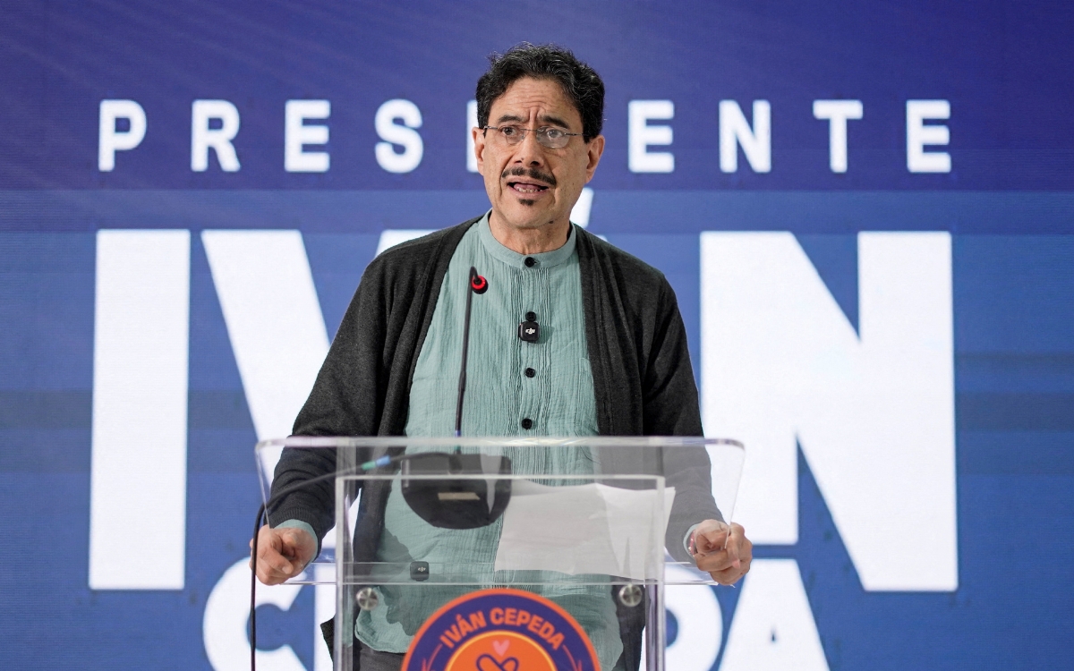 Colombia: Cepeda insta a la calma tras triunfo electoral de De la Espriella