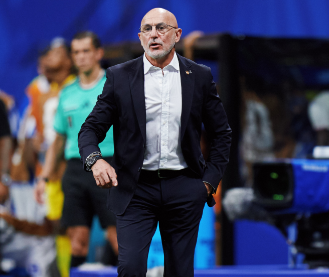 España respira: Luis de la Fuente calma la inquietud tras debut amargo