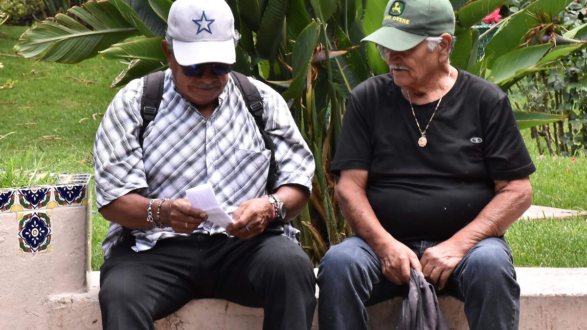 Irapuato: Identifican a 78 centenarios para preservar patrimonio histórico