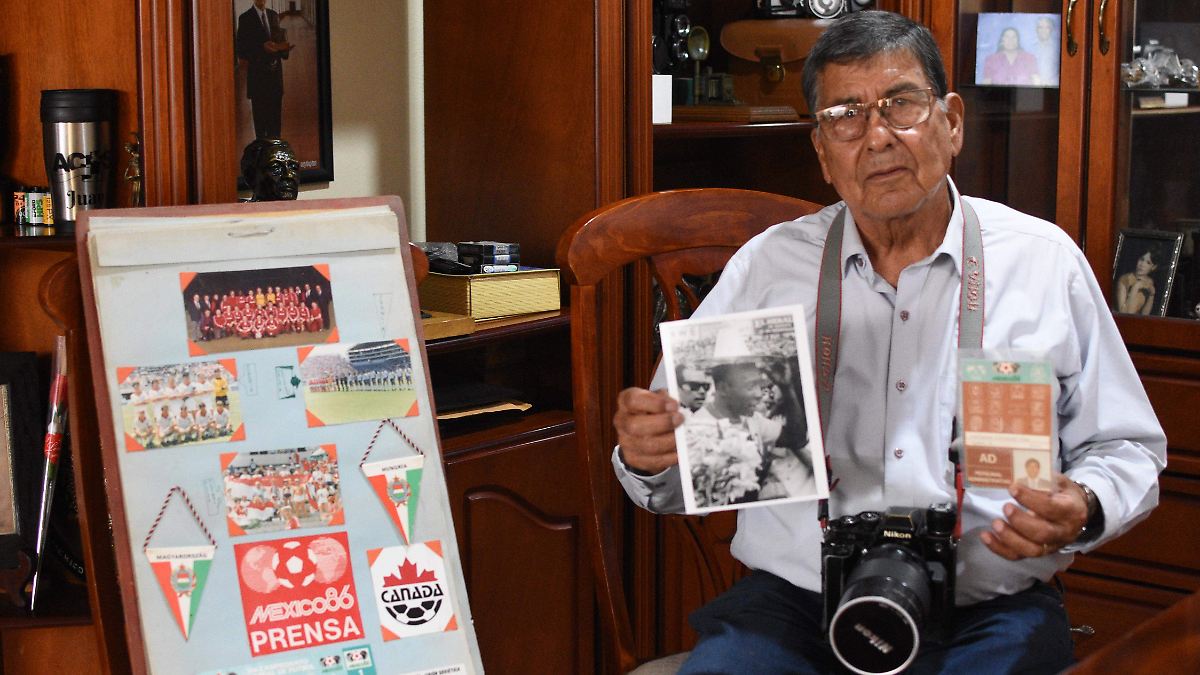 Irapuato: La historia mundialista de Juan Cervantes y Pelé en la colonia Centro