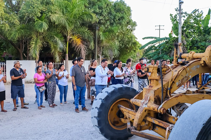 Las Guacamayas: Inician obras de pavimentación en avenida Palmira