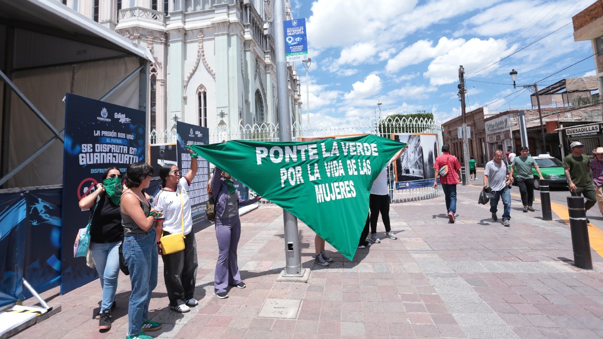 León: Red de Acompañantes solicita a diputados despenalización del aborto