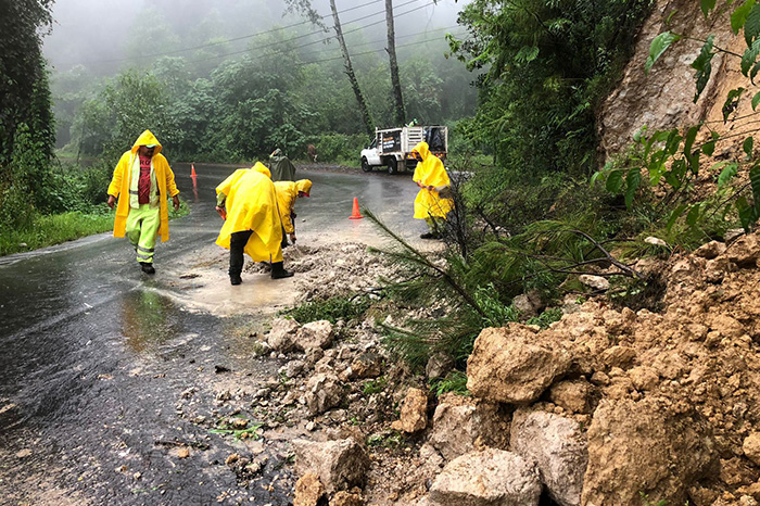 Mejoras en carreteras de Michoacán ante la temporada de lluvias