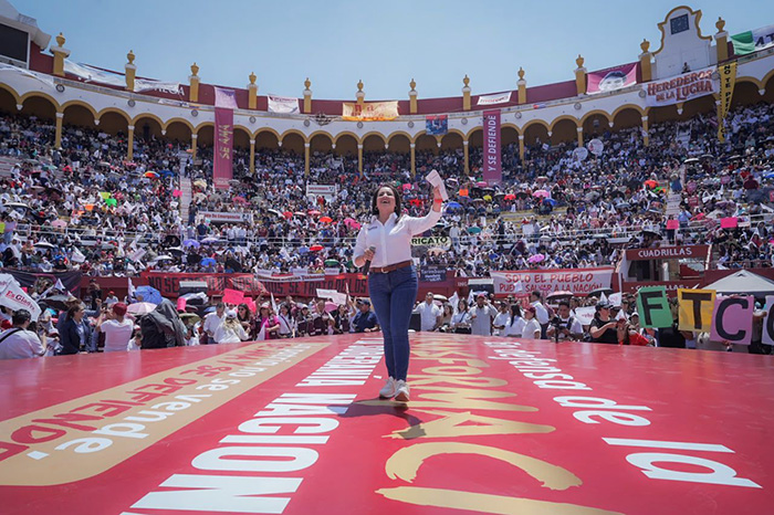 Morelia: Más de 12 mil ciudadanos apoyan a Gladyz Butanda en soberanía nacional