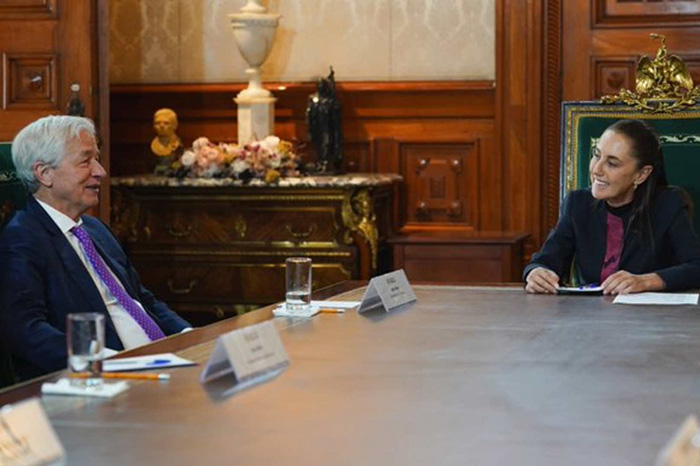 Morelia: Sheinbaum y J.P. Morgan discuten economía norteamericana