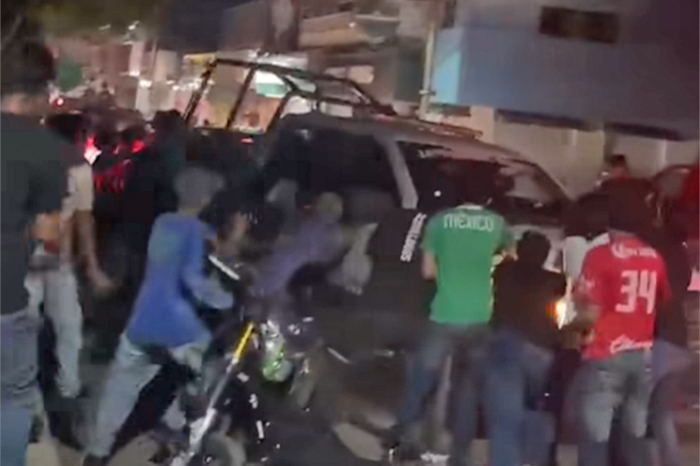 Morelia: Suspenden a policía por disparar al aire tras partido de México