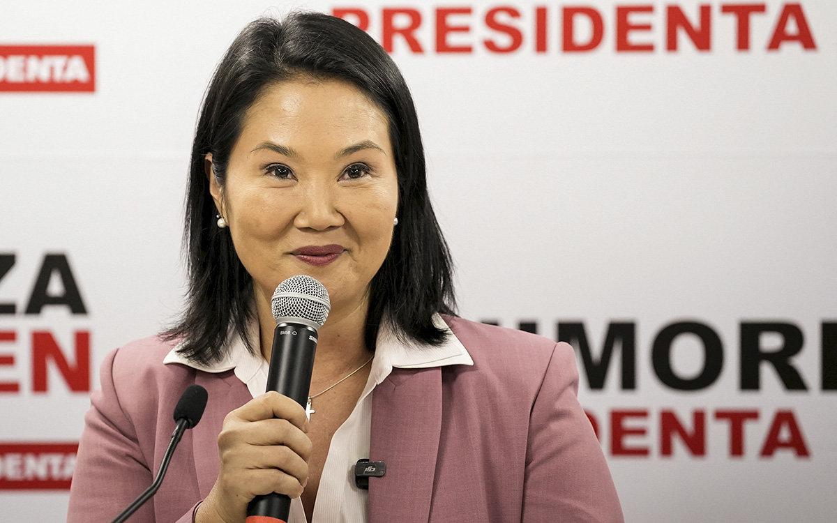 Perú: Keiko Fujimori asume presidencia tras culminar escrutinio completo
