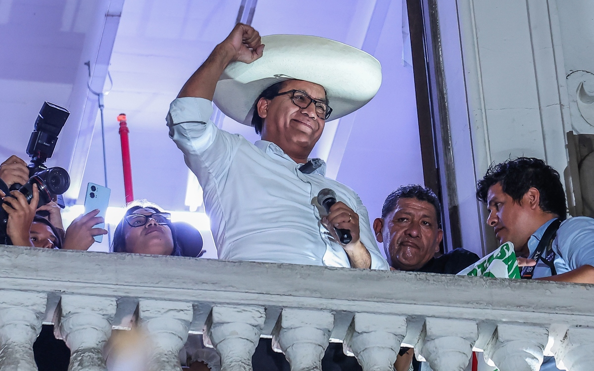 Perú: Sánchez lidera con 44,522 votos en conteo electoral clave
