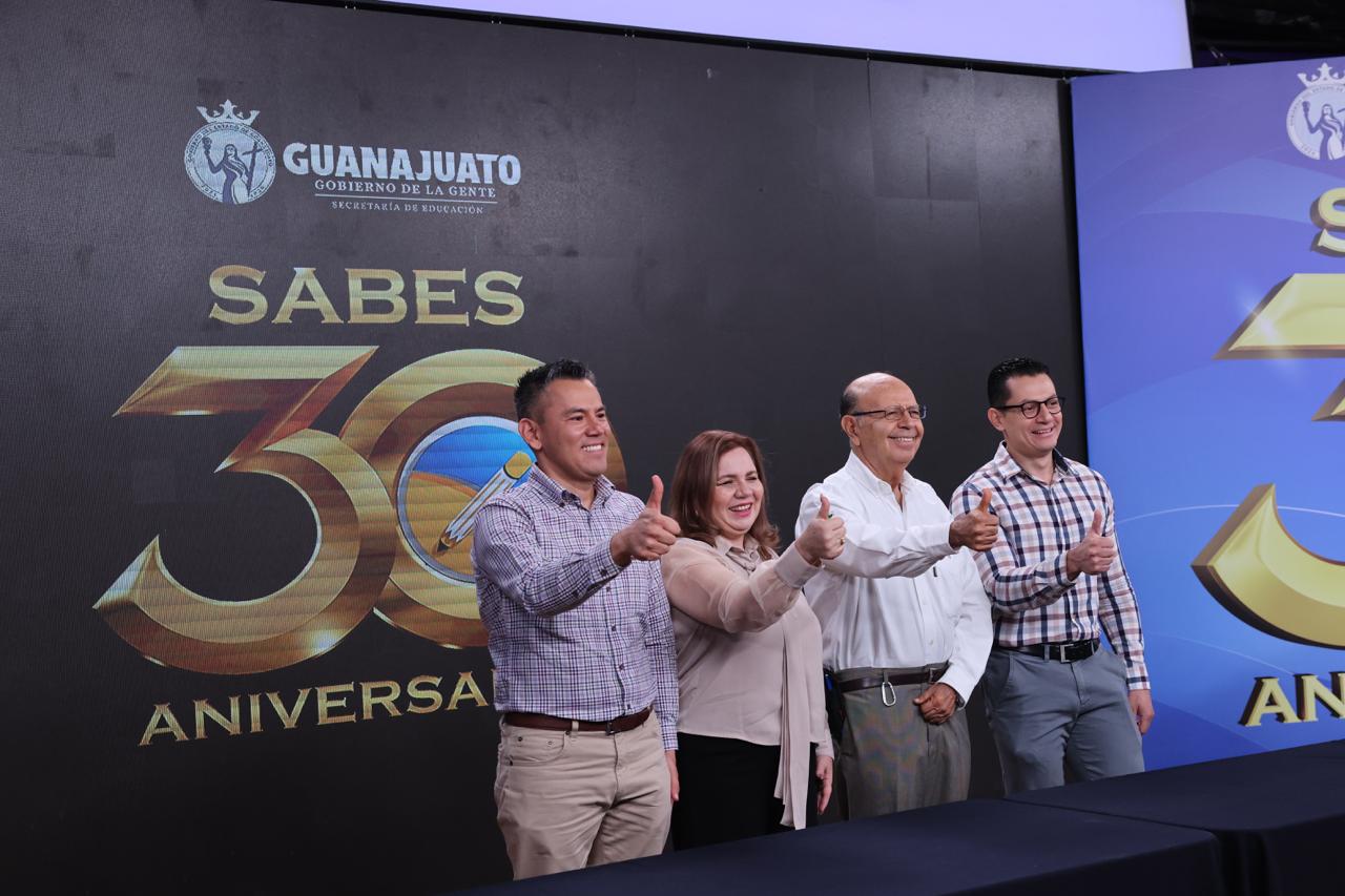 SABES celebra 30 años de impacto en la educación en Puebla