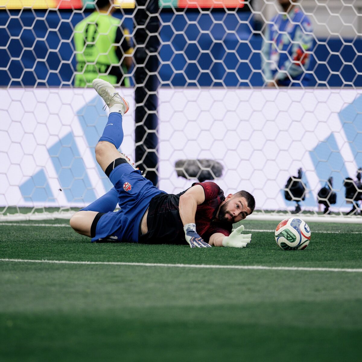 Sudáfrica y Canadá definen alineaciones en 16avos de final