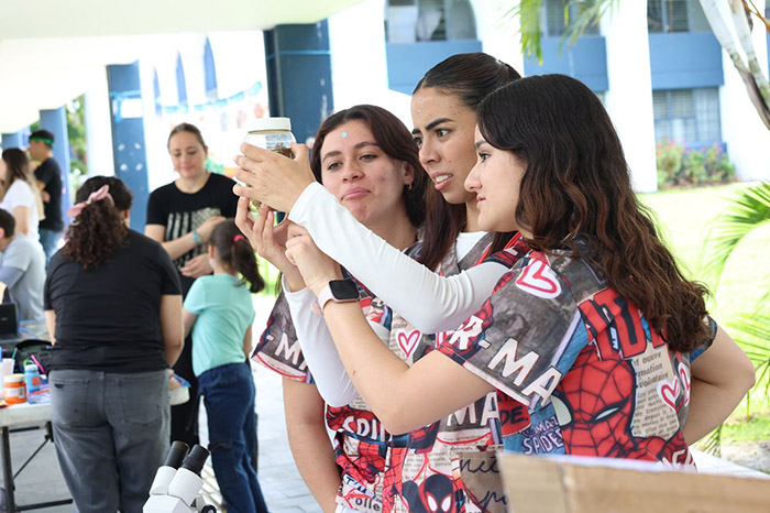 UMSNH acoge a familias en el Tianguis de la Ciencia 2023