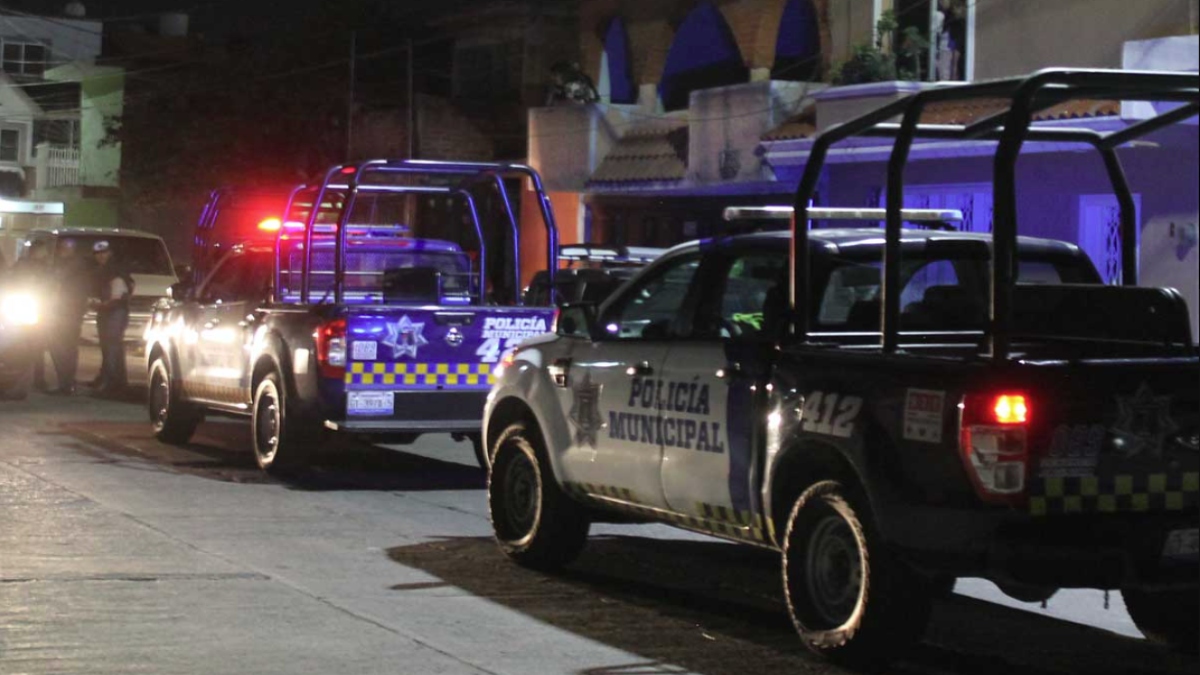 Atacante y policía heridos tras persecución en León, Guanajuato