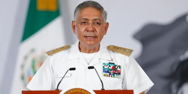 Cancún: Gobierno refuerza estrategia contra el sargazo en Quintana Roo