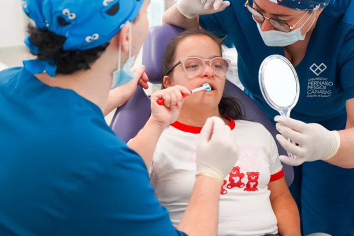 Causas de la mala salud dental en personas con síndrome de Down