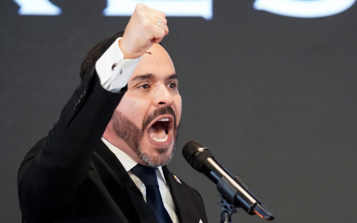 Colombia: De la Espriella solicita al Congreso evaluar investidura militar