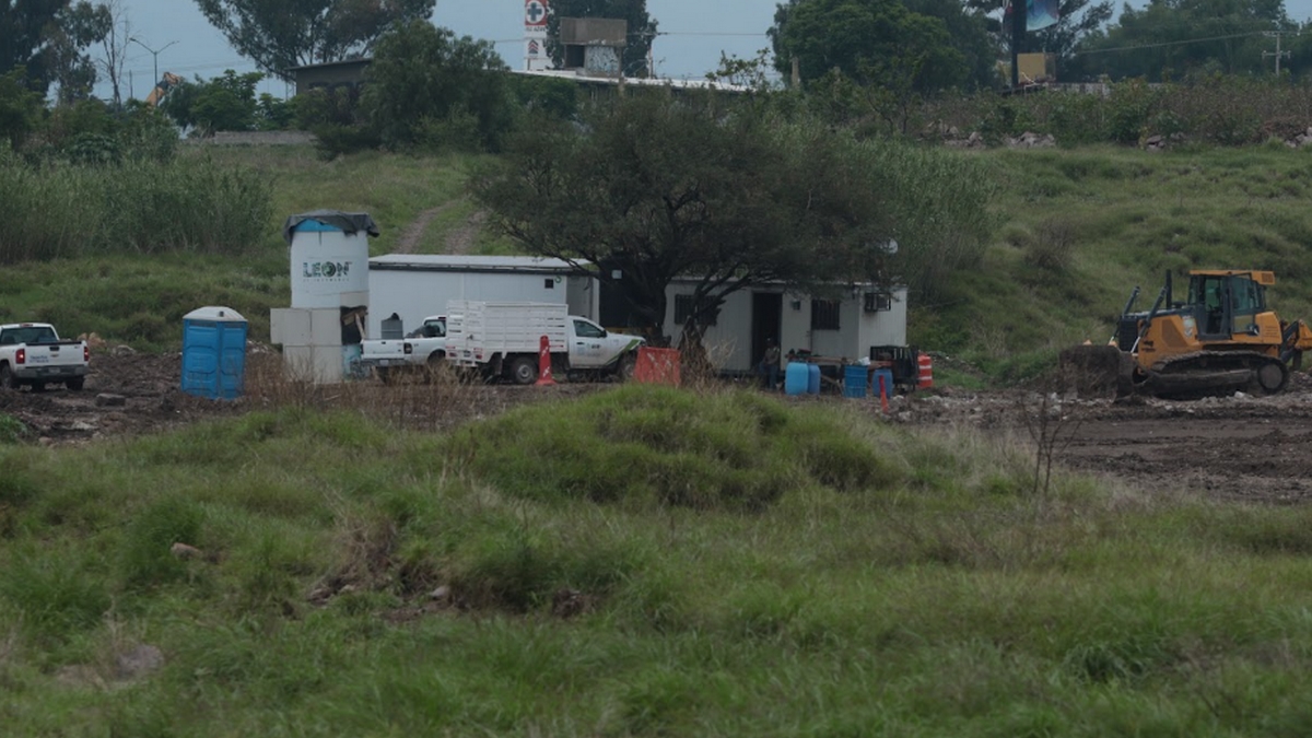 Conflicto ambiental por escombrera sin permisos en León, Guanajuato