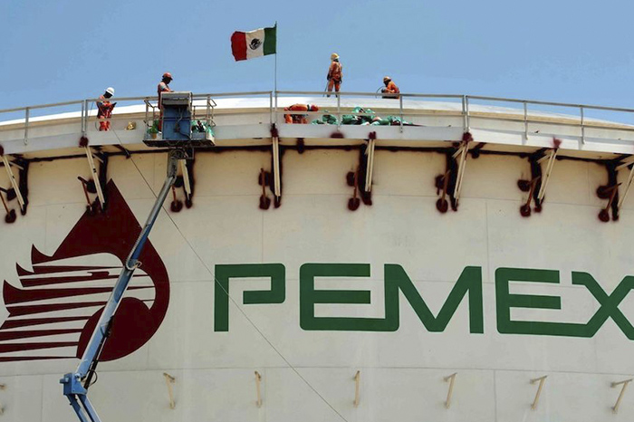 Deuda millonaria de Pemex: Proveedores realizan denuncia formal