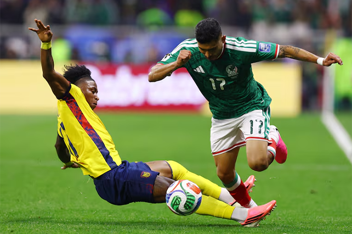 Ecuador presenta reclamos ante la FIFA por el partido con México