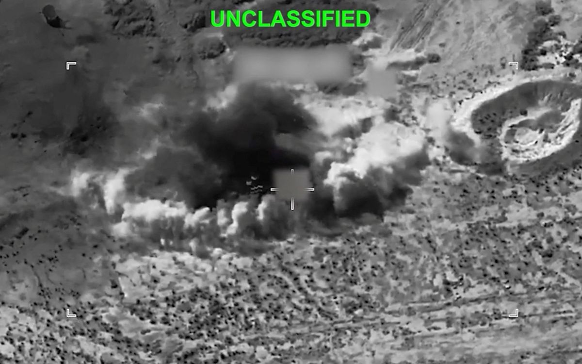 Irán declara 'ofensiva total' mientras EE.UU. intensifica bombardeos