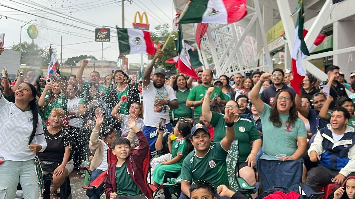 Irapuato celebró una auténtica fiesta futbolera a pesar de la eliminación.
