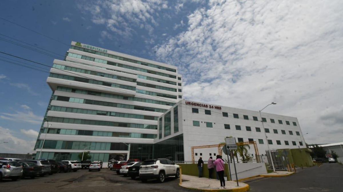 Irapuato: Siete médicos se gradúan tras internado en Hospital MAC