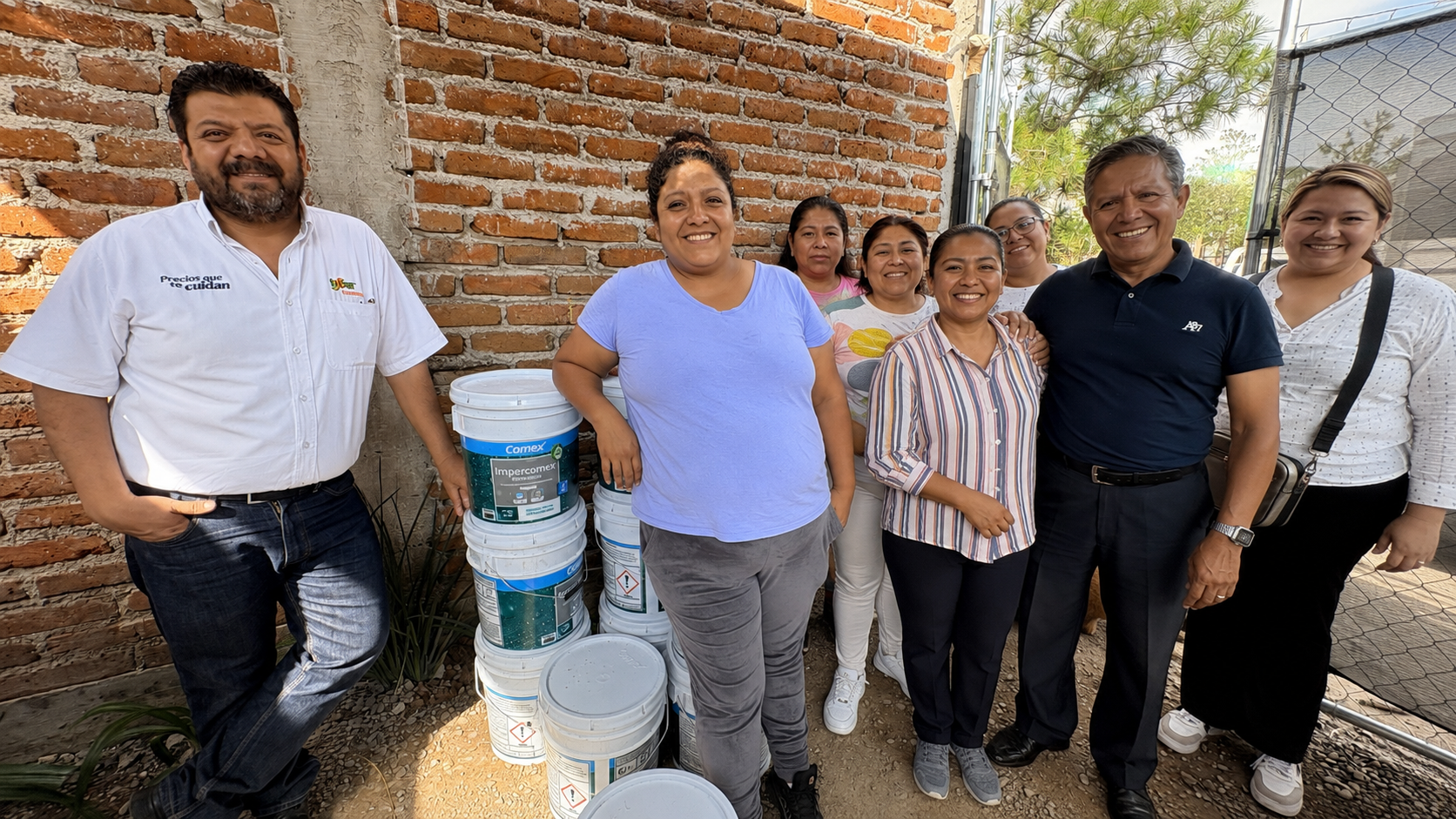 ISSEG apoya a mujeres del Comité de la Gente en Nuevo Puerta Dorada