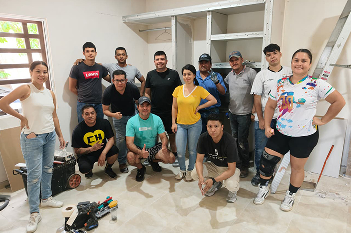 Lázaro Cárdenas: Clausuran cursos de capacitación para autoempleo