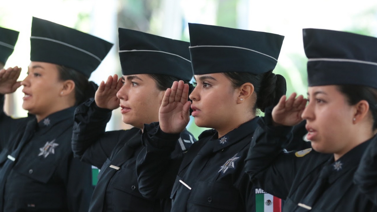 León: Aumento en reclutamiento de policías y demandas de presupuesto