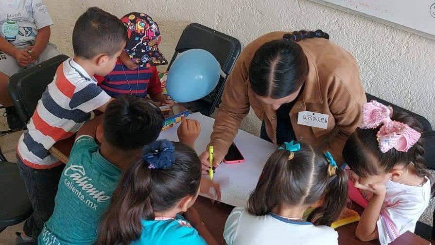León enfrenta escasez de material para cursos de verano