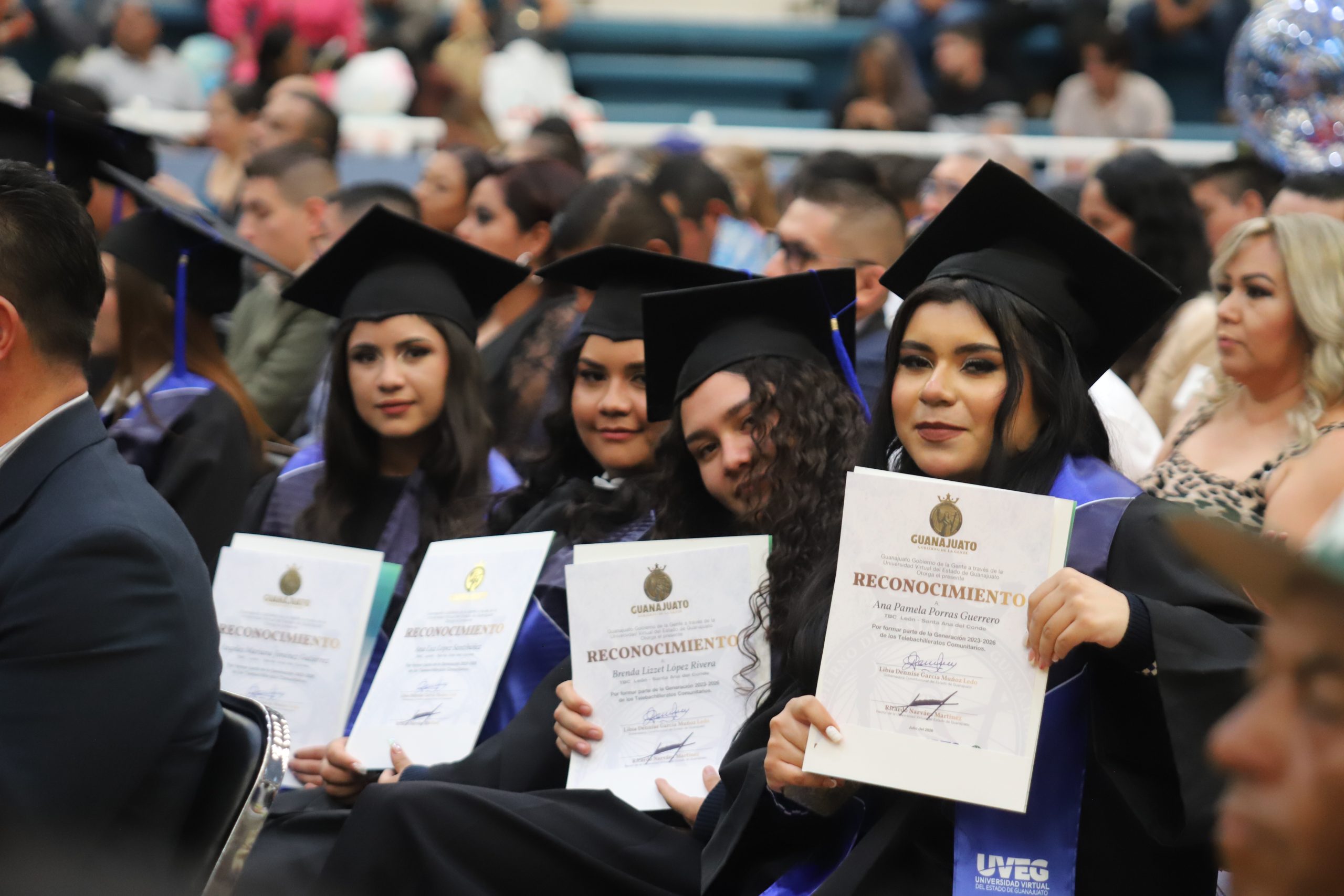 León: Más de 370 jóvenes finalizan estudios de Telebachillerato Comunitario