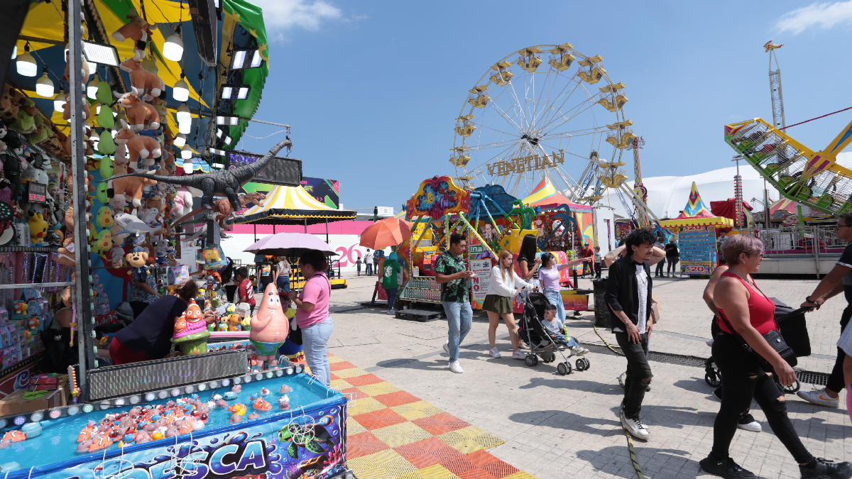 León: Revisión de licitación y juegos mecánicos en Feria de Verano