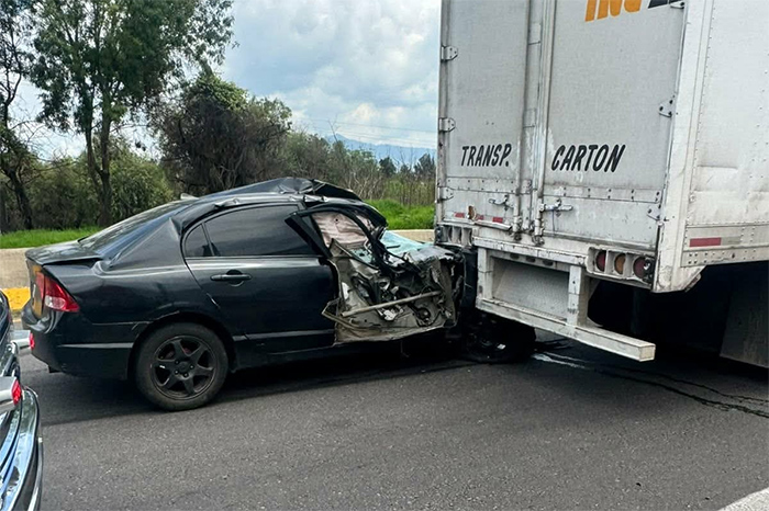 Morelia-Pátzcuaro: Accidente en carretera deja un lesionado