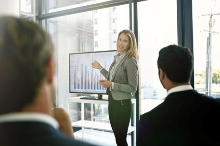 Primera impresión positiva en encuentros profesionales: claves esenciales