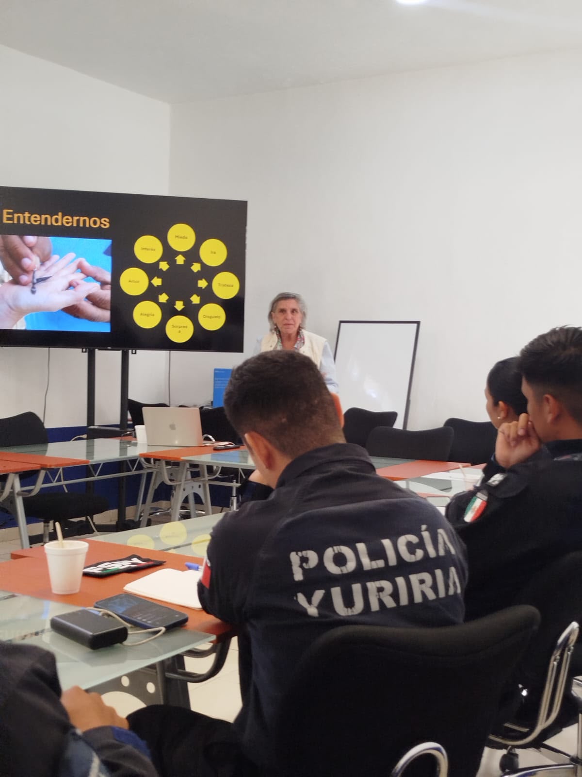 Pueblos Mágicos: Policías turísticos mejoran su preparación para visitantes