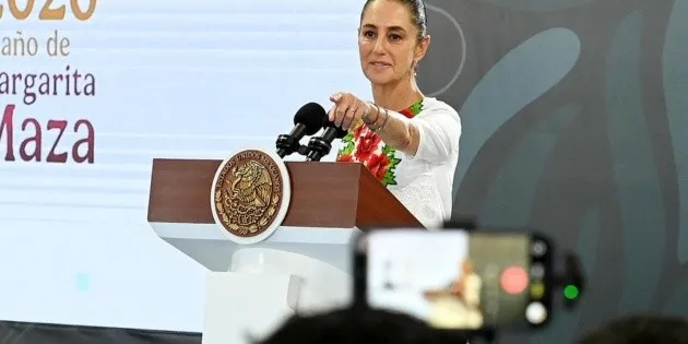 Tulum: Sheinbaum reprende a funcionario por quejas ciudadanas