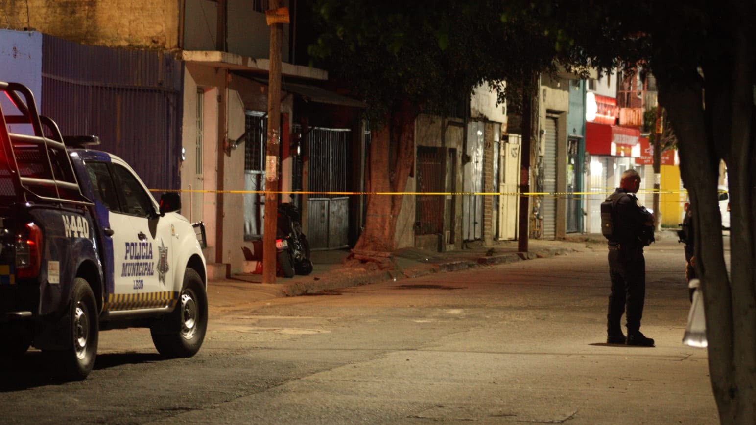 Asesinan a motociclista en la Popular Anaya, León; atacantes escapan
