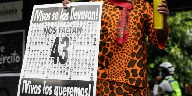 Ayotzinapa: Procesan a Ángel "N", exgobernador de Guerrero, por desaparición forzada