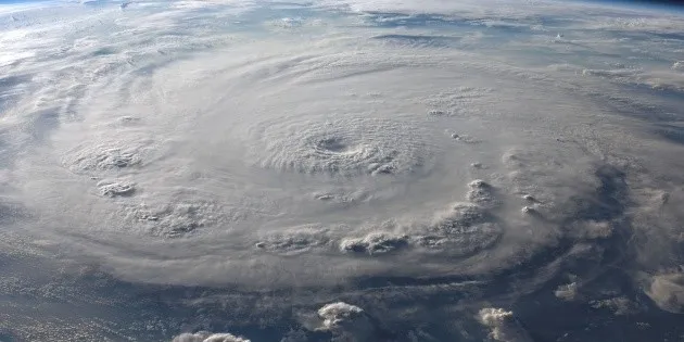 Baja California: SMN monitorea 'ciclón tropical triple' en el Pacífico