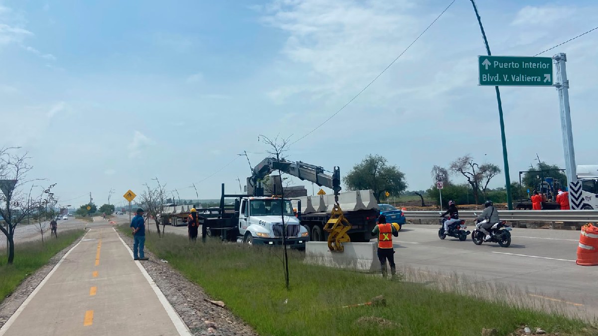 Cierre de retorno en Eje Metropolitano por Ladrilleras del Refugio